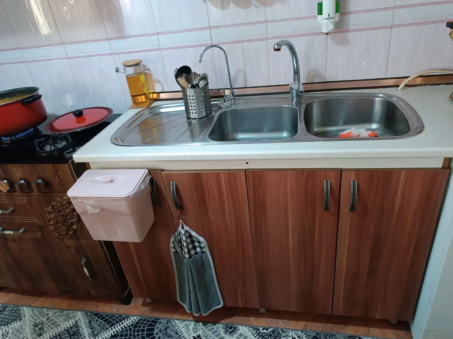 کابینت ام دی اف همراه هودگازجداگانه|آب‌چکان و نظم‌دهنده ظروف|رشت, توشیبا|دیوار
