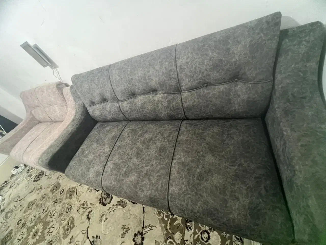 مبل 7نفره چرم|مبلمان خانگی و میز عسلی|شیراز, کوشک میدان|دیوار