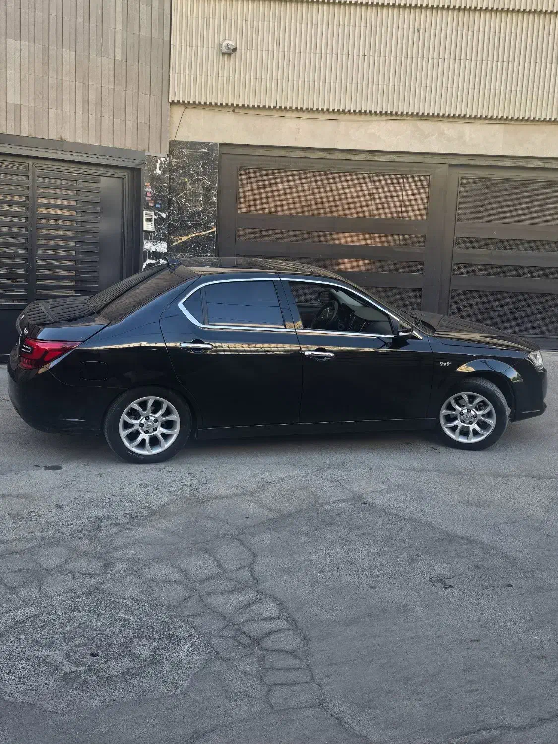 دنا پلاس توربو اتومات ۶ دنده مدل ۱۴۰۱|خودرو سواری و وانت|اصفهان, دشتستان|دیوار