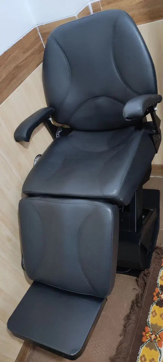 صندلی برقی آرایشگاه|آرایشگاه و سالن‌های زیبایی|خمینی‌شهر, |دیوار