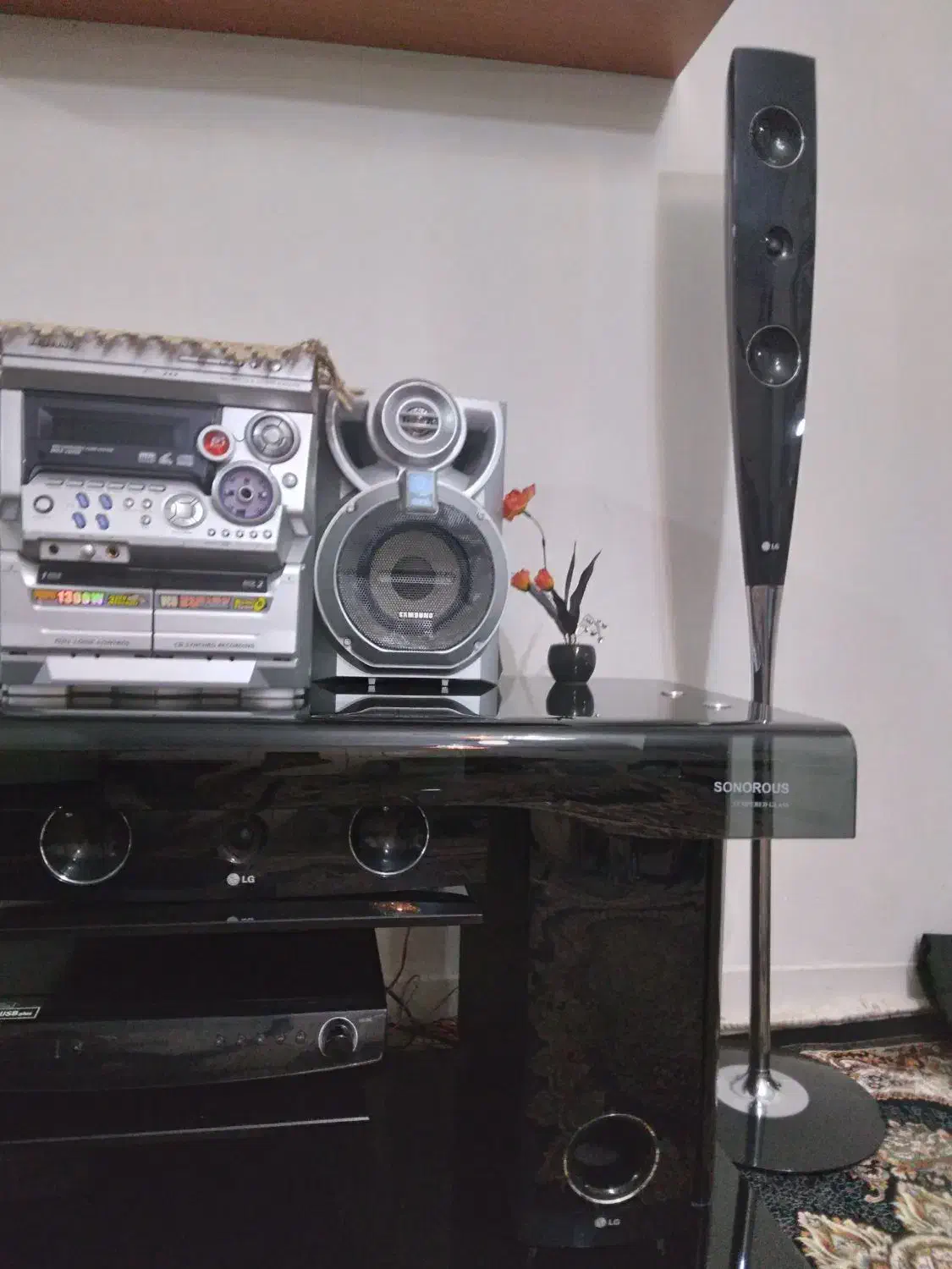 سینما خانگی ودستگاه دی وی دی|سیستم صوتی خانگی|بروجرد, |دیوار