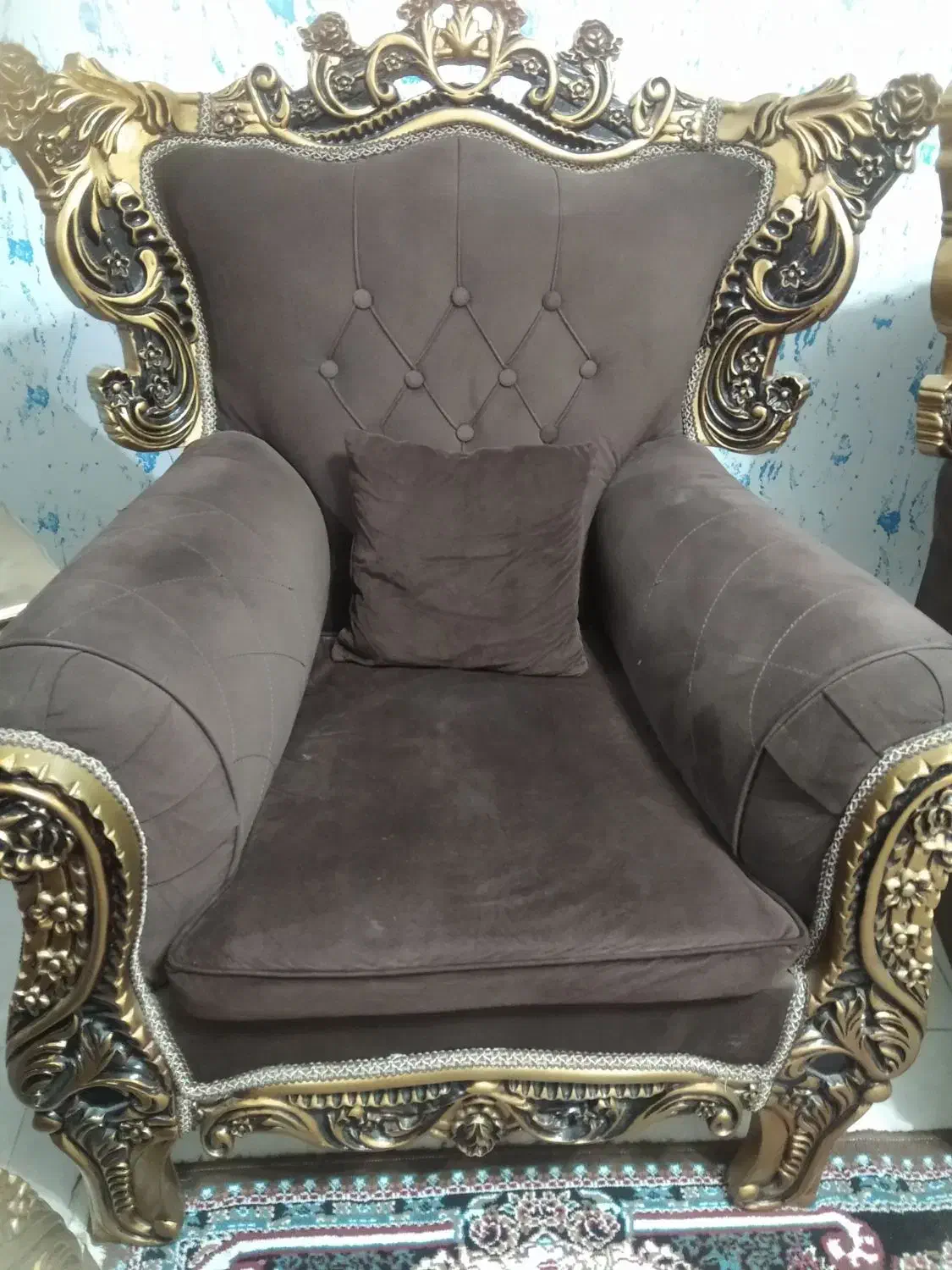 مبل در حد نو|مبلمان خانگی و میز عسلی|رشت, بازار|دیوار