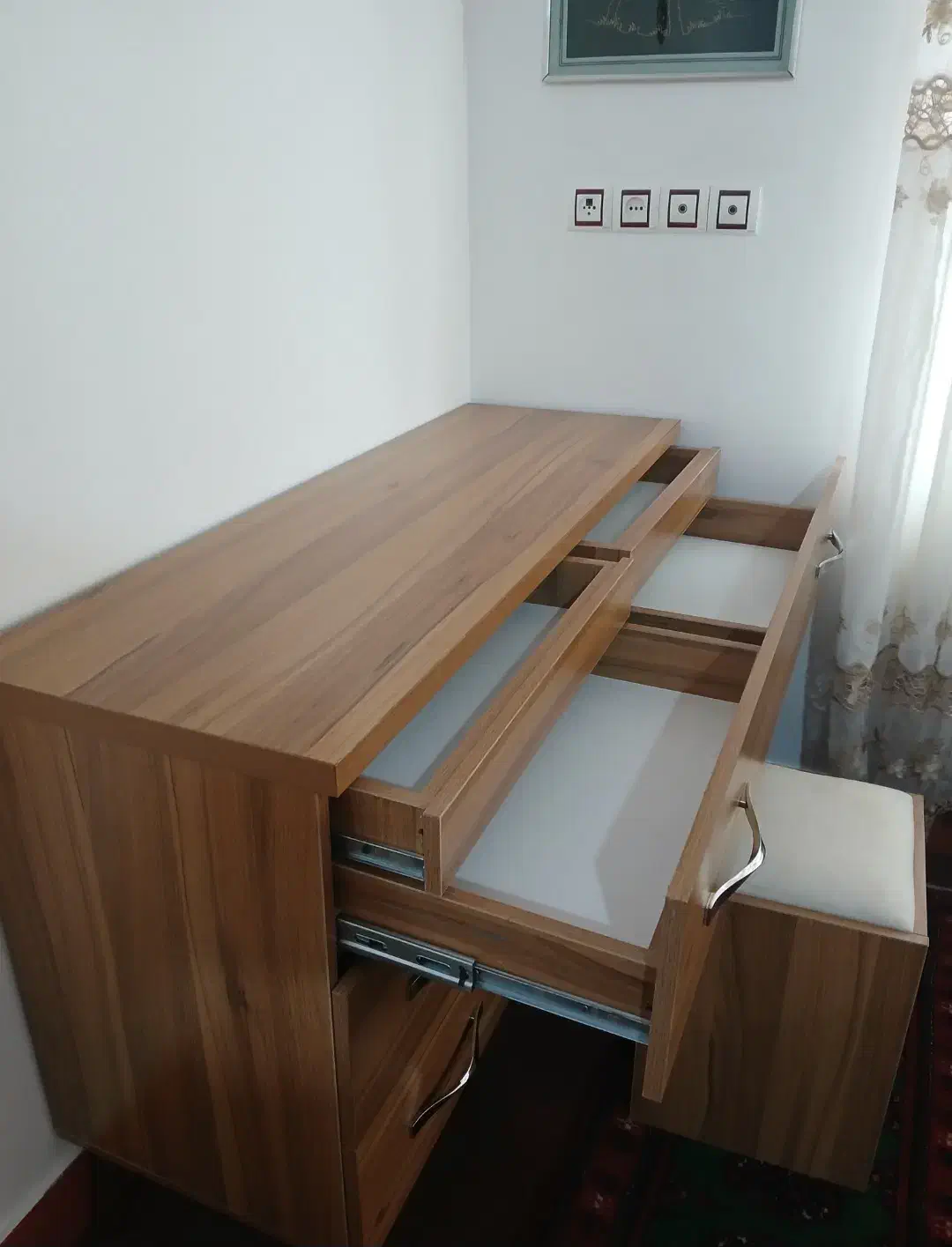 سرویس تخت خواب همراه با تشک|تخت و سرویس خواب|گنبد کاووس, |دیوار