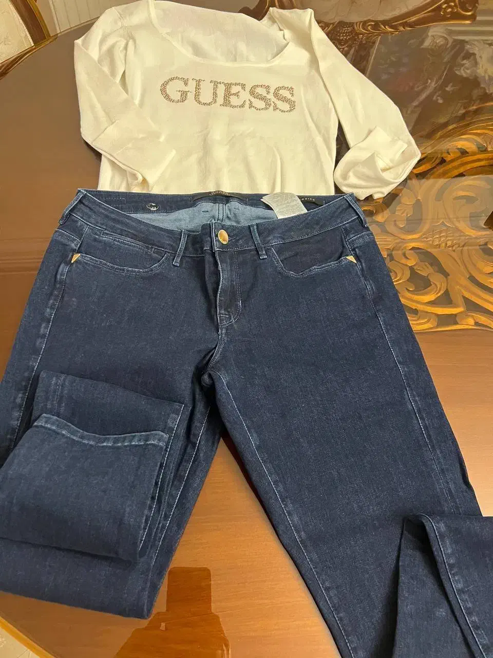 ست بلوز و شلوار جین برند guess|کفش و لباس بچه|تهران, جردن|دیوار