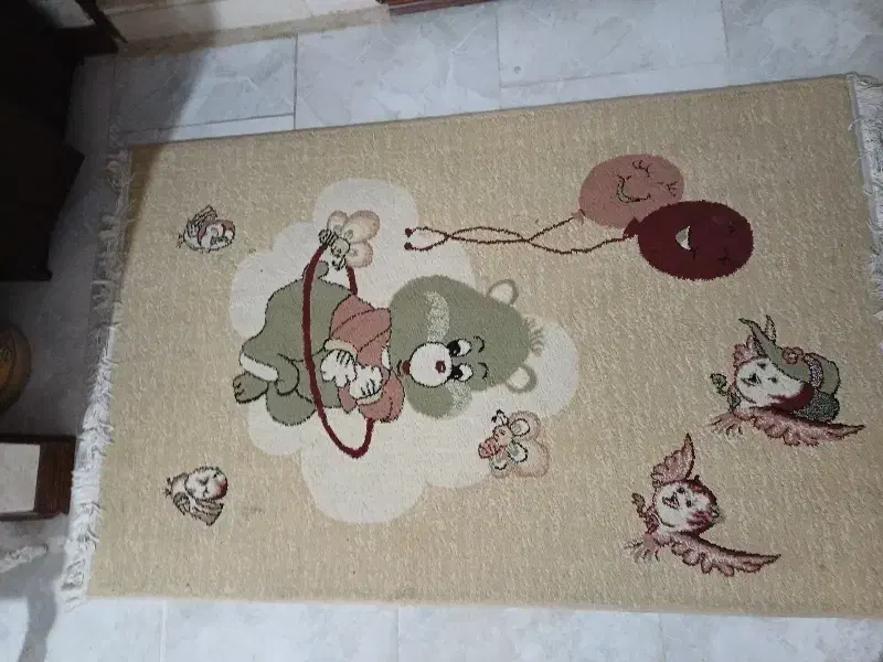 کنار 3 متری|فرش|هشتگرد, فاز ۷ مهستان|دیوار