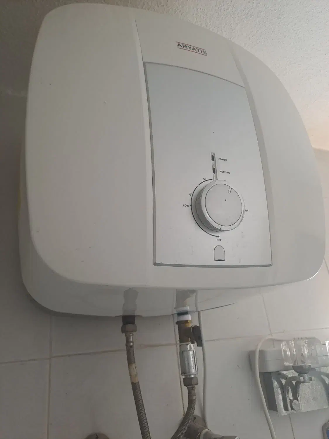 فروش آبگرمکن آریاتیس ۳۰ لیتری|آبگرمکن، پکیج، شوفاژ|کیش, |دیوار