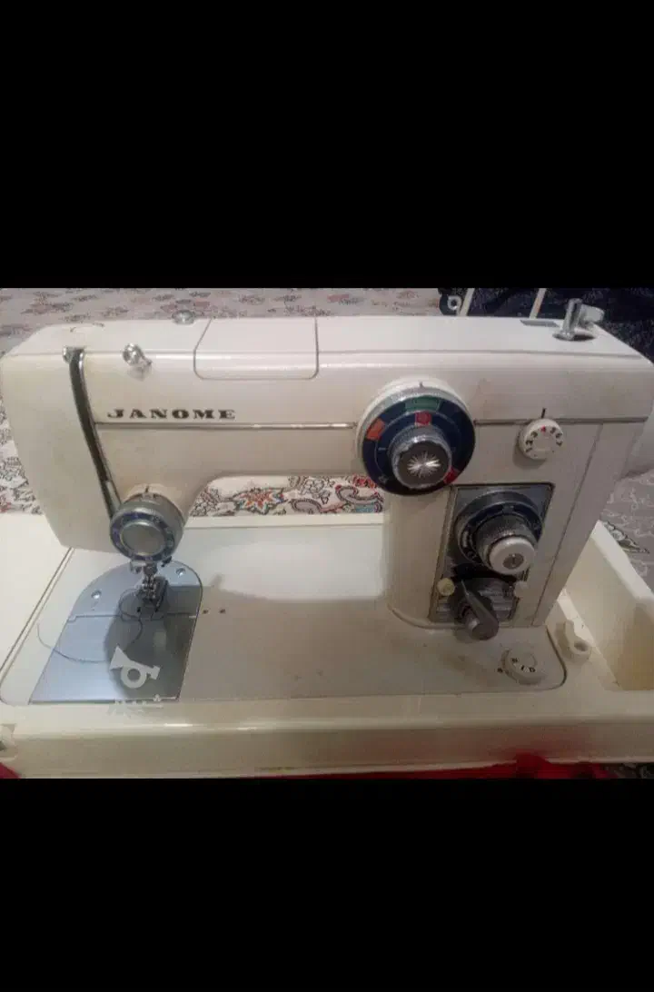 چرخ خیاطی ژانومه|چرخ خیاطی و ریسندگی|آمل, |دیوار