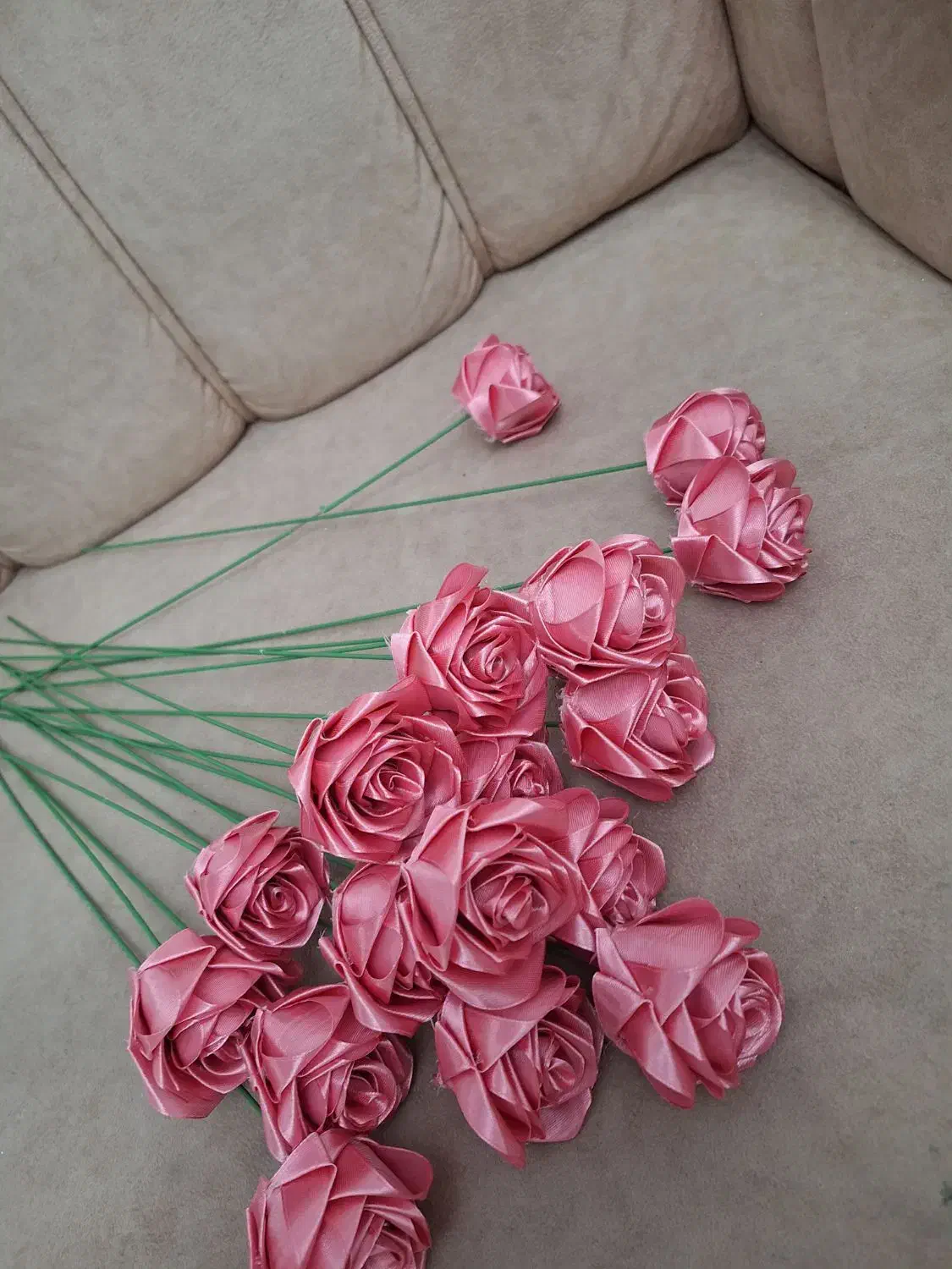 فروشگاه گل رز ربانی یاسین|گل مصنوعی|ری, دولتآباد|دیوار