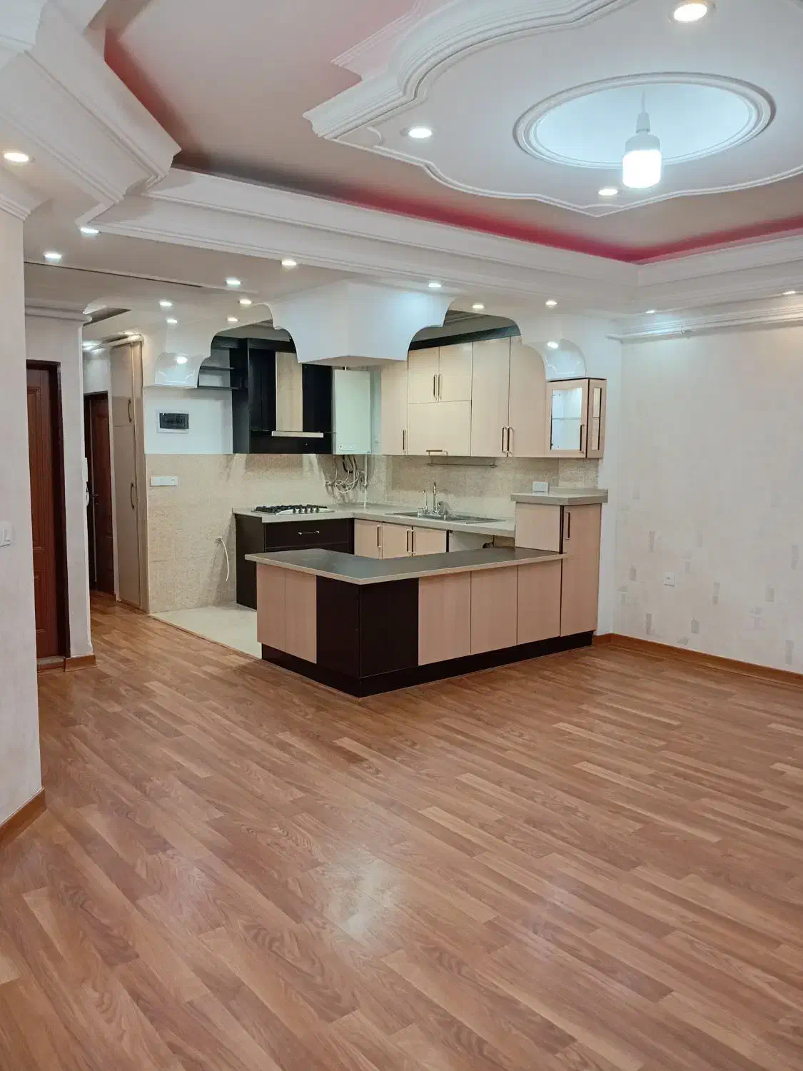 90 متری / فول امکانات / بیستون|اجارهٔ آپارتمان|رشت, پیرسرا|دیوار