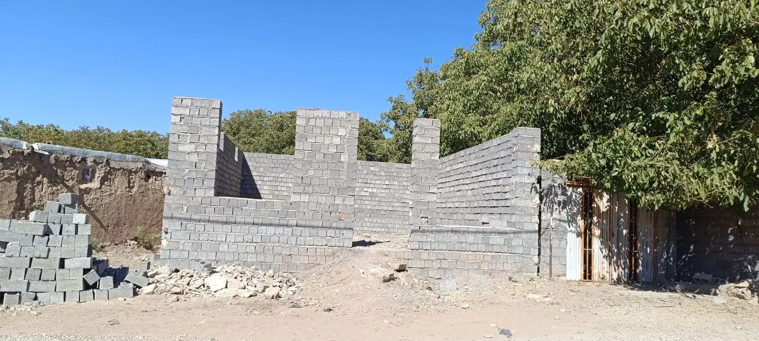 ساختمان نیمه کاره واقع در دهستان هولاسو|فروش خانه و ویلا|شاهین دژ, |دیوار