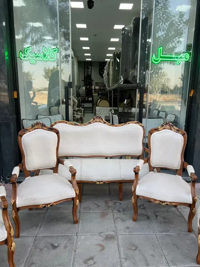 مبل ۷نفره چوب راش منبت کار دست|مبلمان خانگی و میز عسلی|تهران, میدان میوه و تره‌بار مرکزی|دیوار