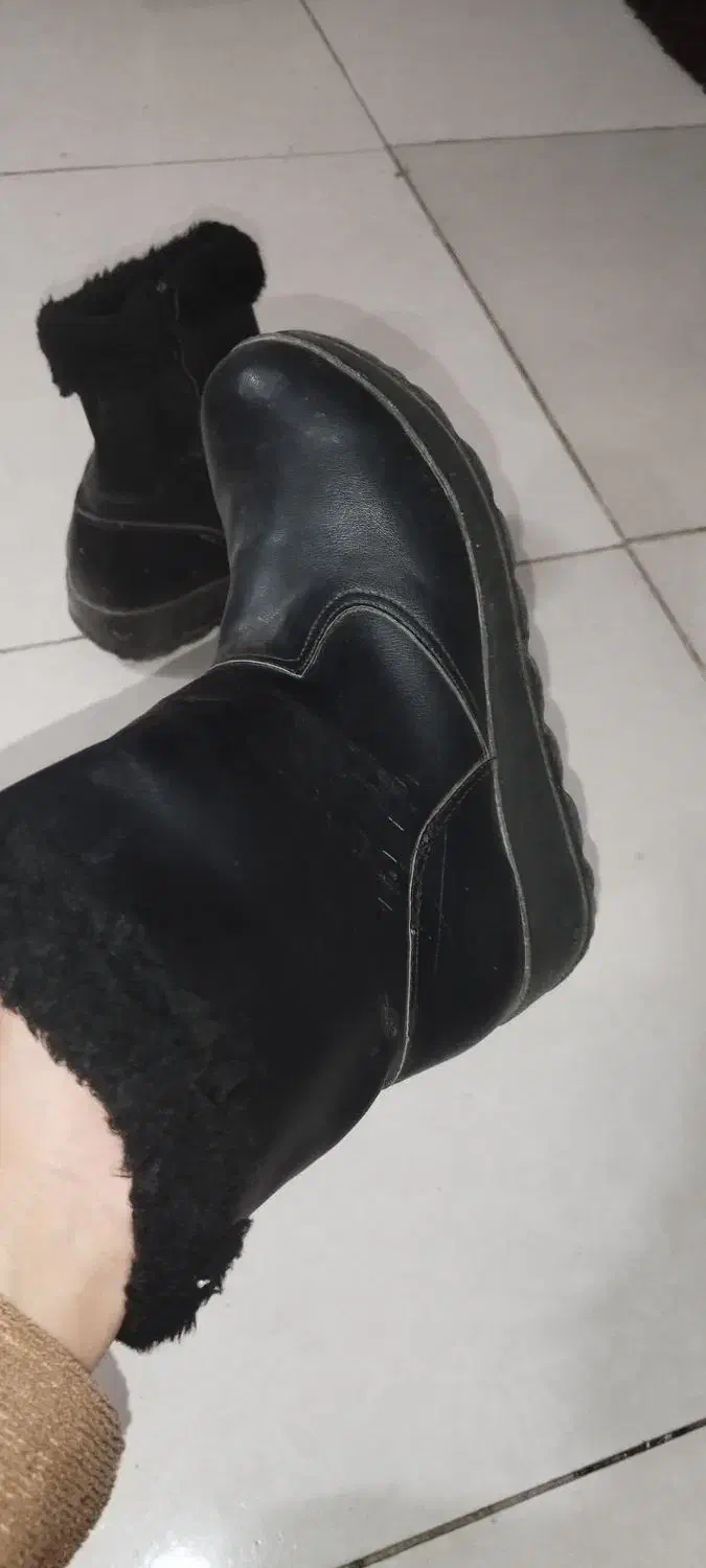 کفش بوت|کیف، کفش، کمربند|نیشابور, امام خمینی|دیوار