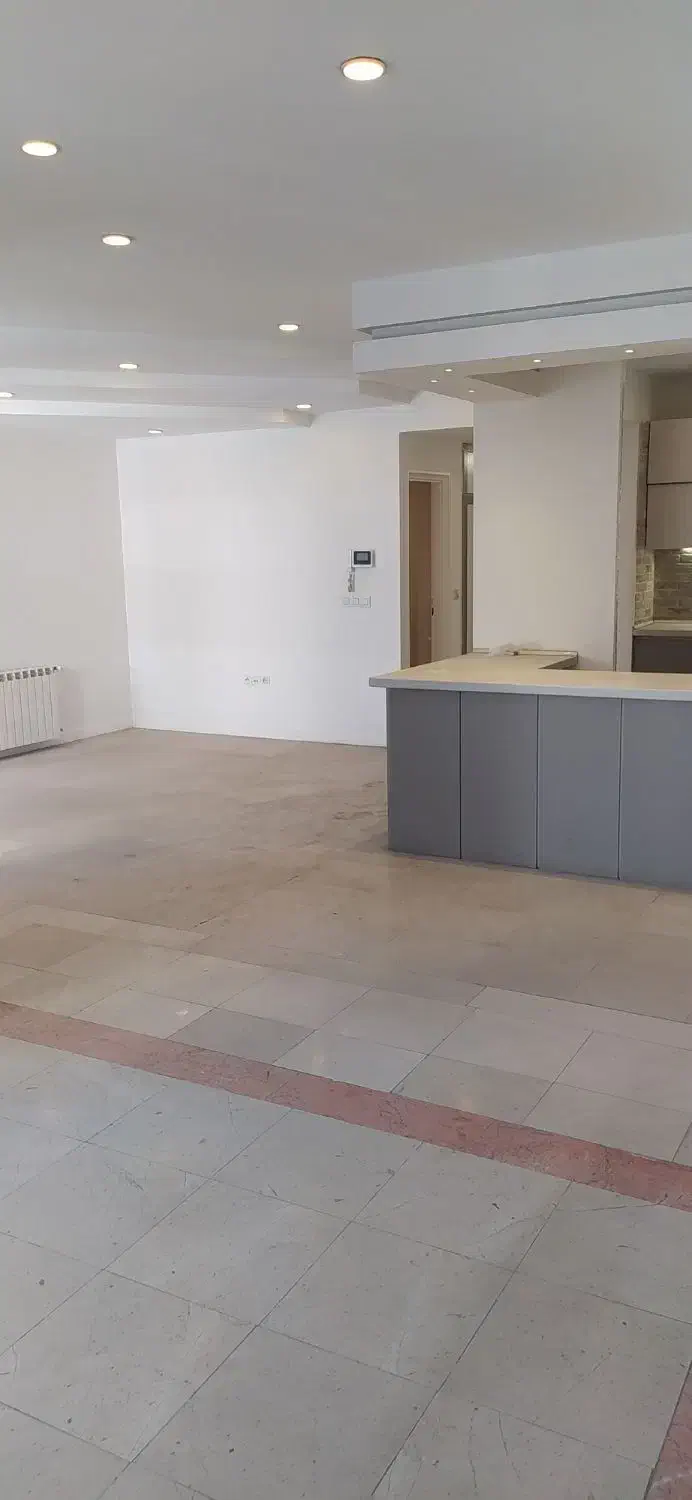 110متر 2خواب عباس اباد بخارست