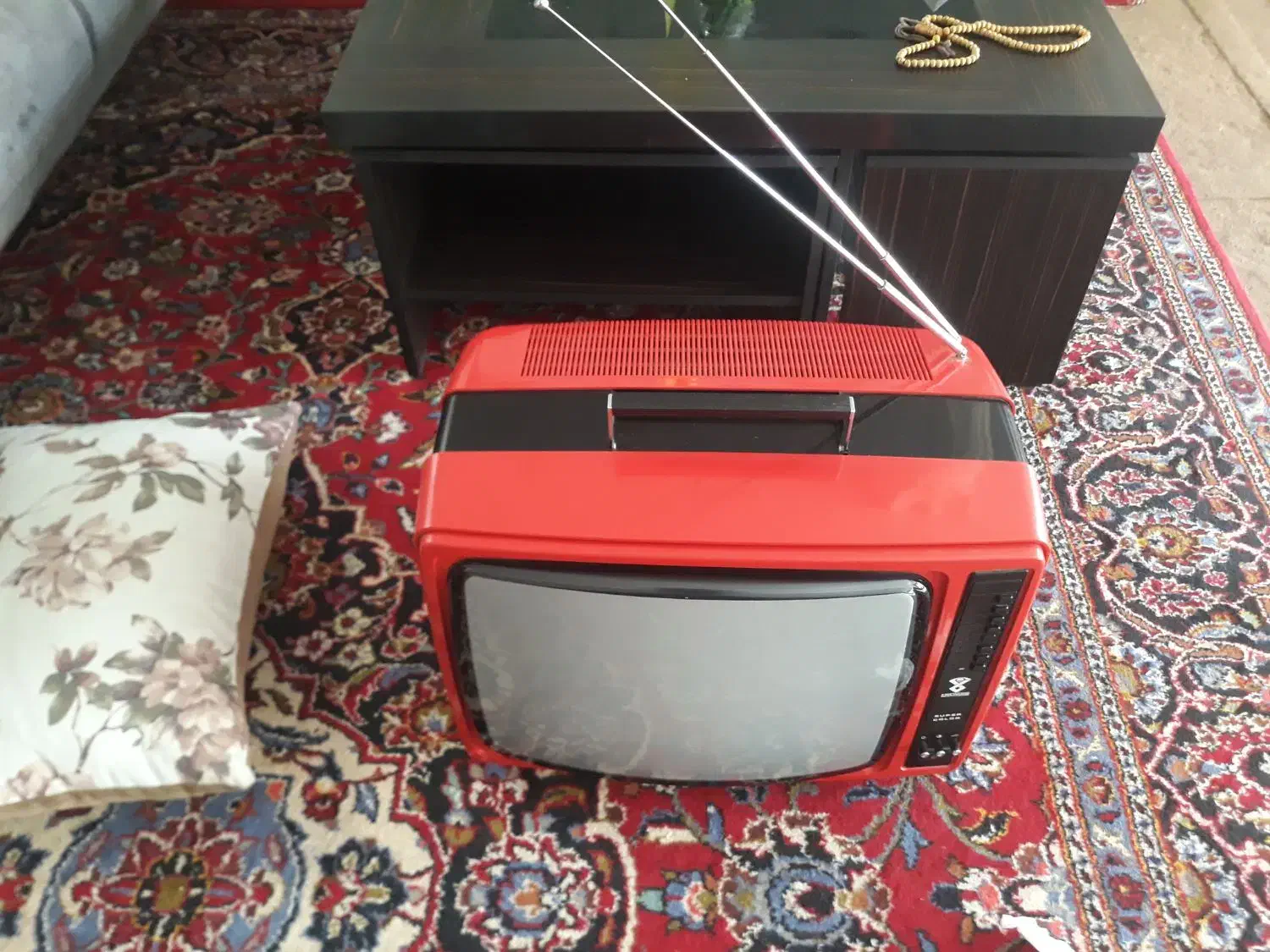 تلویزیون رنگی قدیمی|تلویزیون و پروژکتور|اصفهان, شفق|دیوار