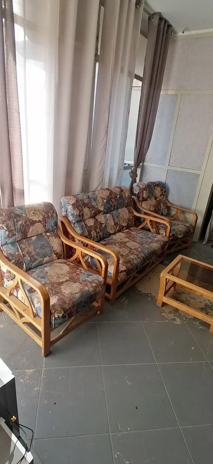 مبل 4 نفره با میز|مبلمان خانگی و میز عسلی|تهران, توحید|دیوار