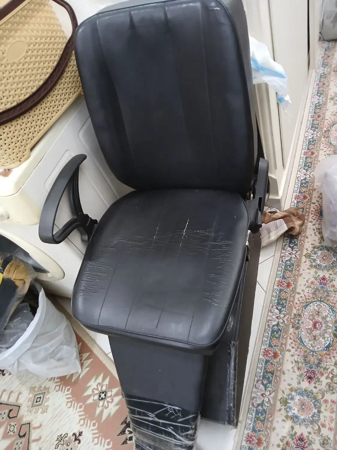 اینه صندلی ارایشگاه|آرایشگاه و سالنهای زیبایی|تهران, سلیمانی|دیوار