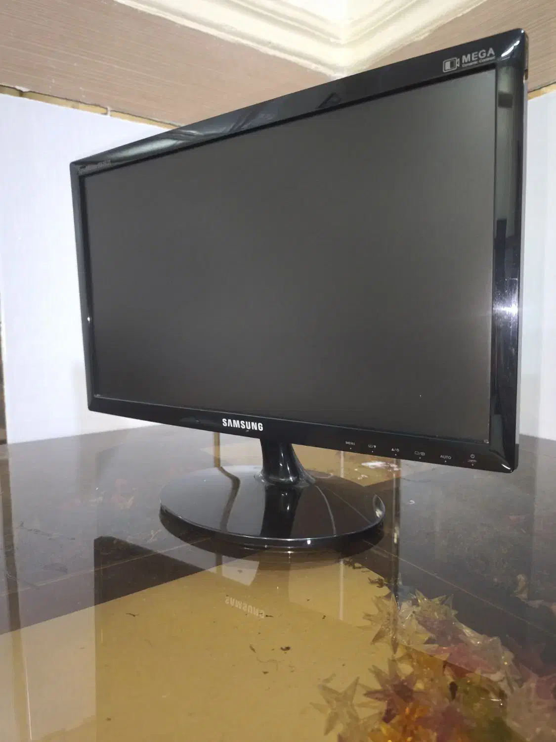 مانیتور LED سامسونگ 19 اینچ درجه 1|قطعات و لوازم جانبی رایانه|شوشتر, |دیوار