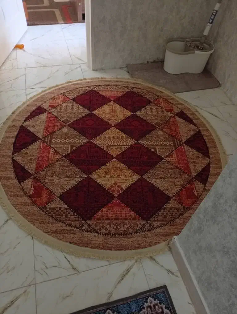 قالیچه گرد|فرش|هشتگرد, فاز ۳ مهستان|دیوار