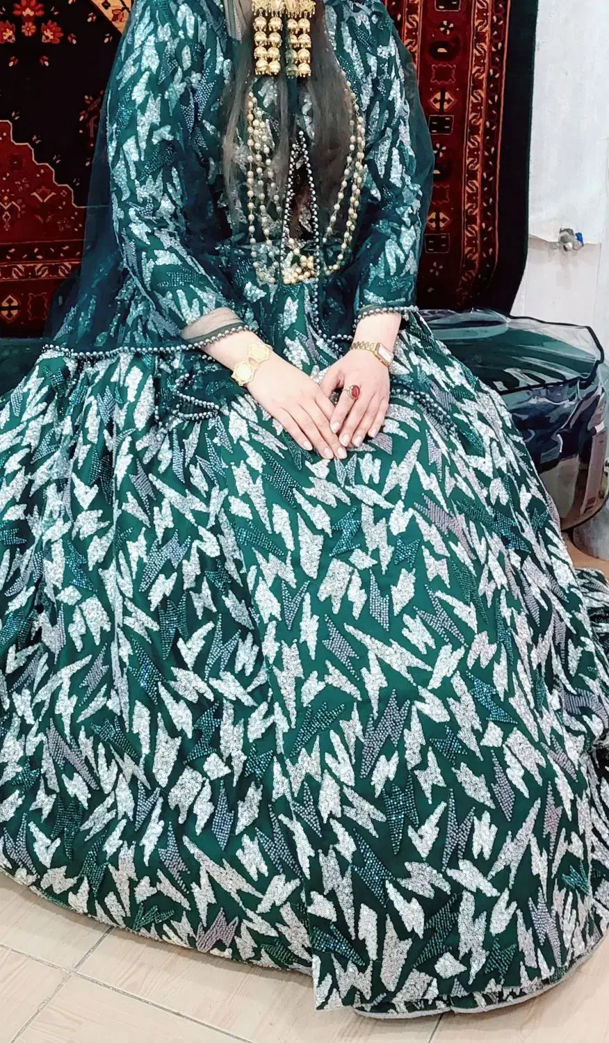 لباس محلی سبز|لباس|یاسوج, |دیوار