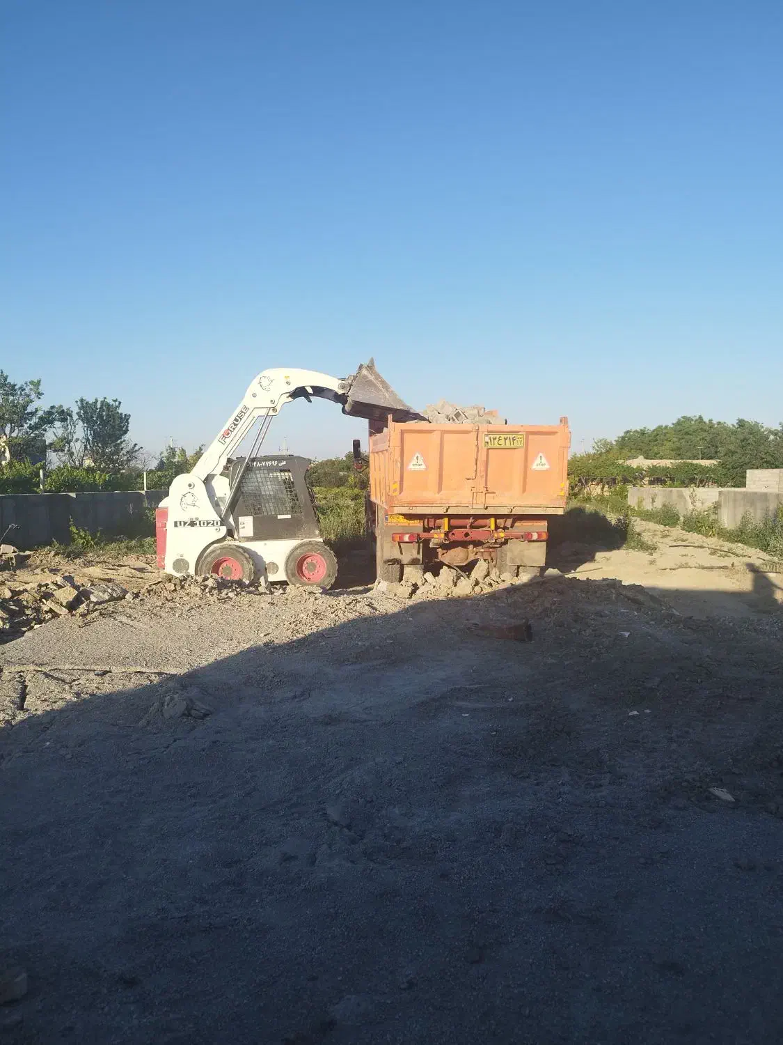 بابکت مینی لودر فویوز|خودرو سنگین|اندیشه, اندیشه فاز ۳|دیوار