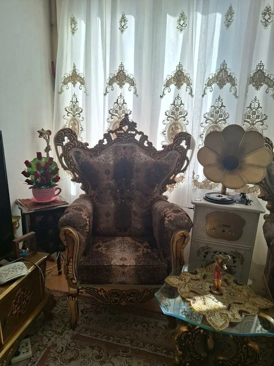 مبل طرح سلطنتی|مبلمان خانگی و میز عسلی|تبریز, |دیوار