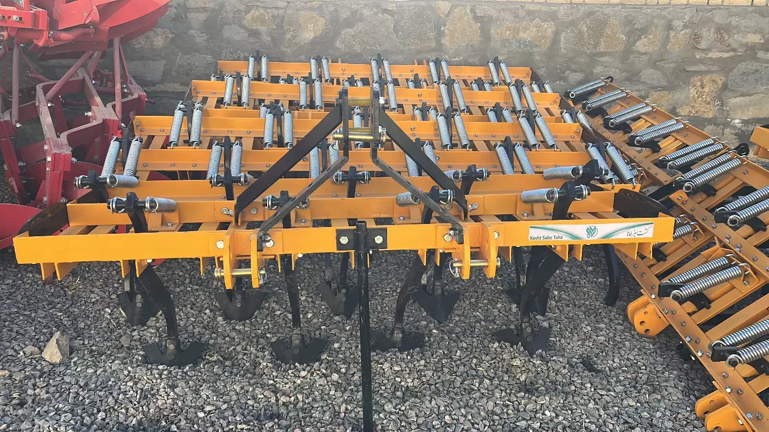 استخدام جوشکار co2  ،فنی کار ،مونتاژ کار ،نقاش|استخدام صنعتی، فنی، مهندسی|بهار, |دیوار