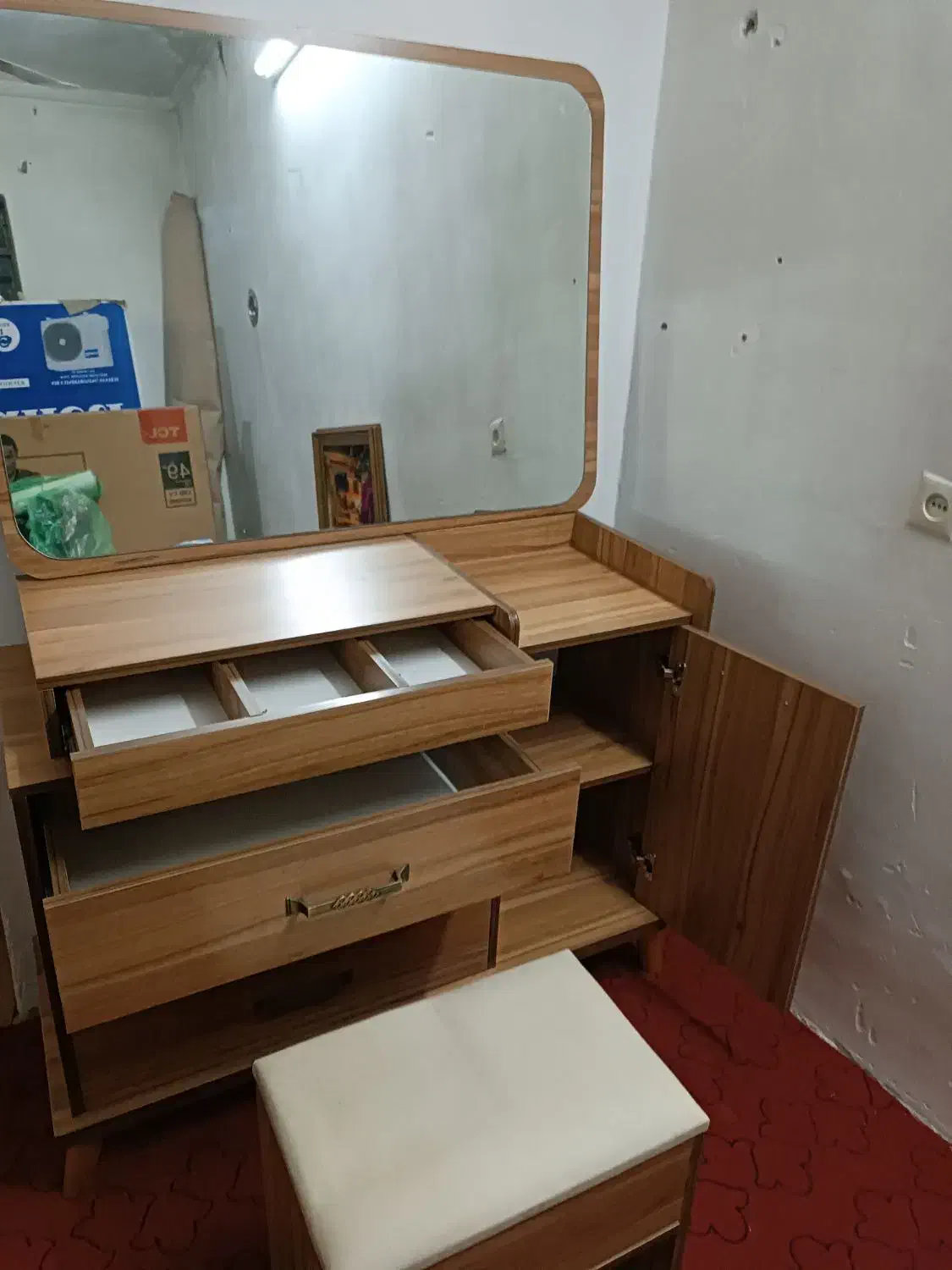 دراور با آینه وصندلی|جاکفشی، کمد، دراور|گرگان, |دیوار