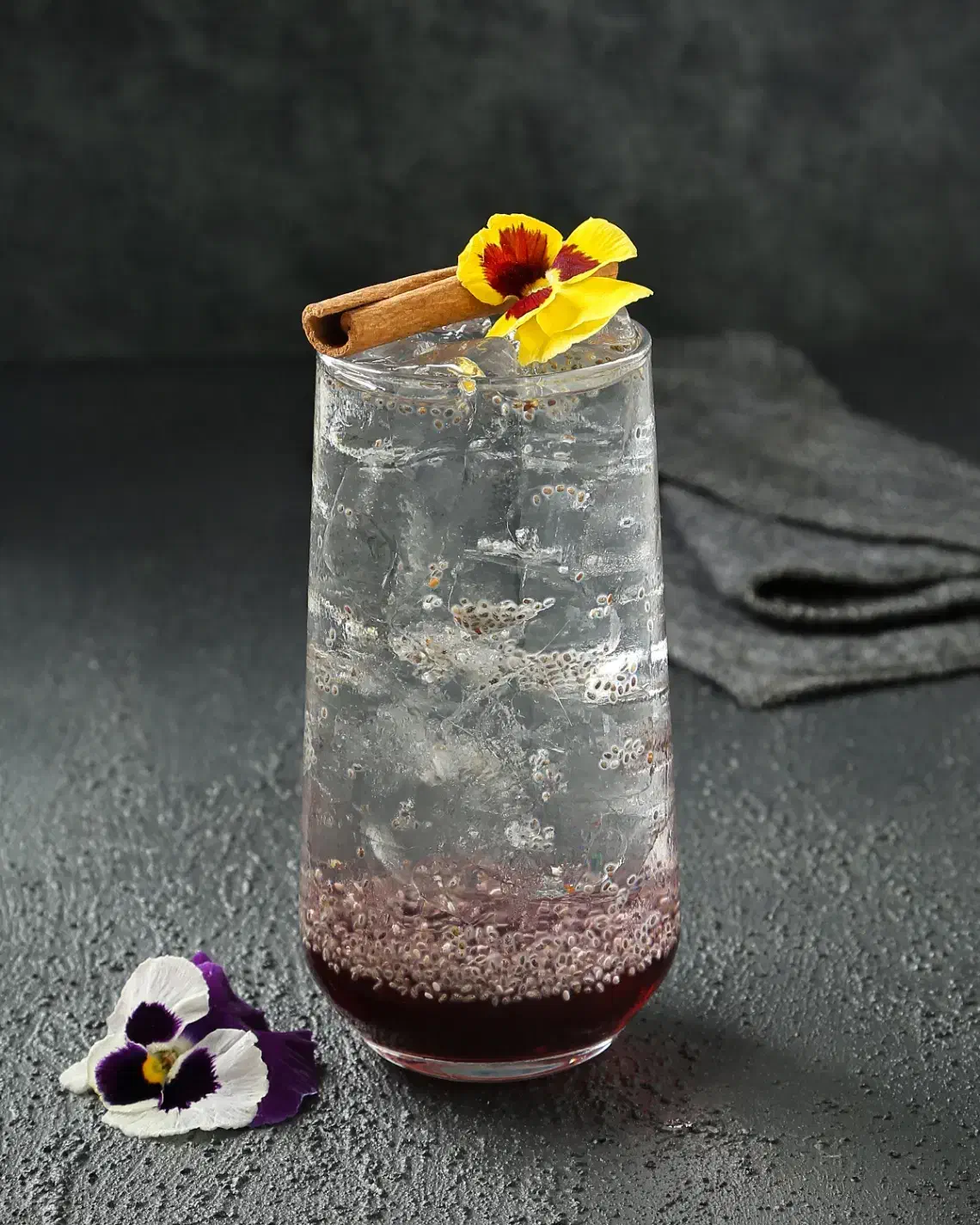 استخدام کمک باریستا فول شیفت|استخدام خدمات فروشگاه و رستوران|تهران, فلسطین (میدان انقلاب)|دیوار