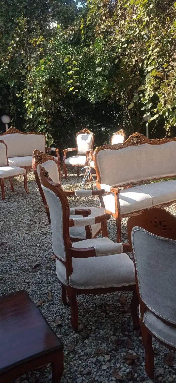 مبل کلاسیک نیو لهستانی به خاطر تغییر صنف|مبلمان خانگی و میز عسلی|نوشهر, |دیوار