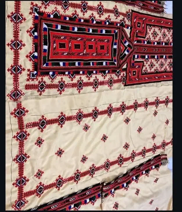 دوچگرم|لباس|فنوج, |دیوار