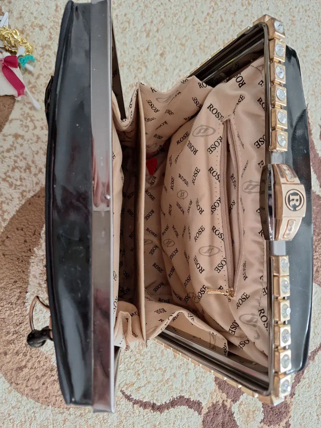 کیف مجلسی|کیف، کفش، کمربند|شاهین‌شهر, شهرک گلدیس|دیوار