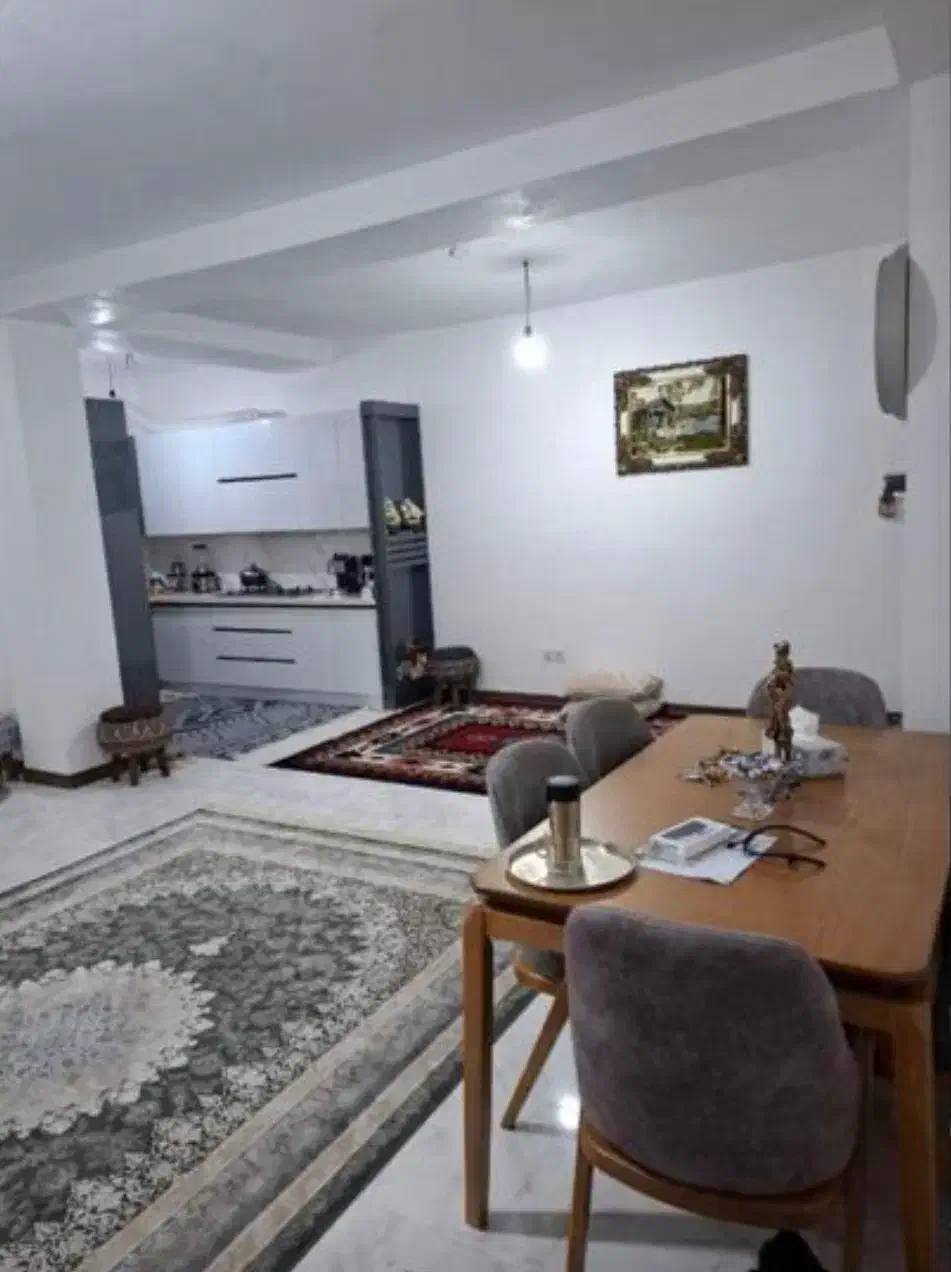 اجاره  ۹۰ متری فاز ۴، چسب فاز ۱، ساختمان آریا|اجارهٔ آپارتمان|هشتگرد, فاز ۱ مهستان|دیوار