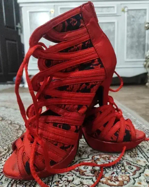 کفش زنانه|کیف، کفش، کمربند|یزد, |دیوار