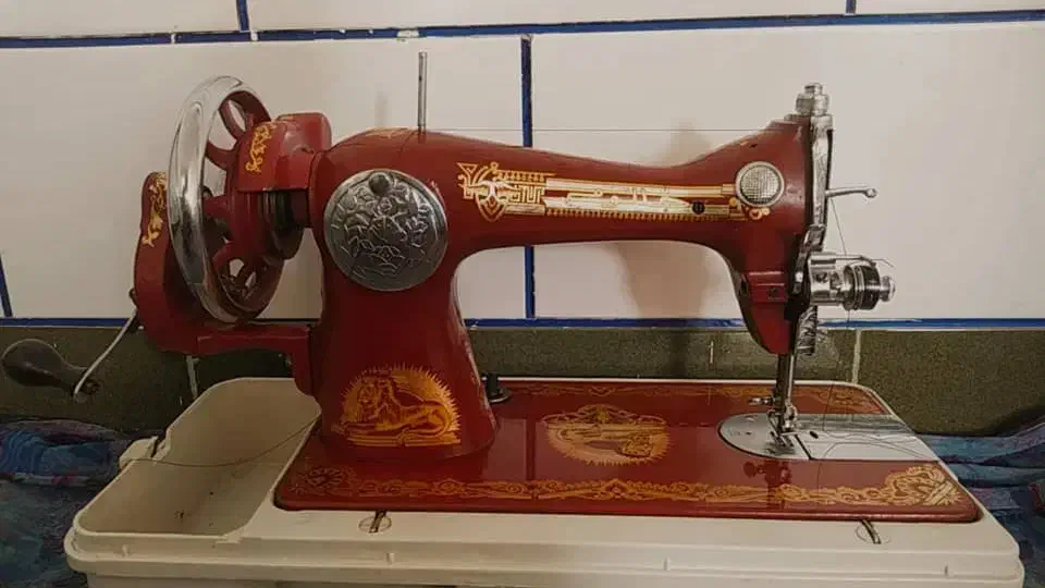 چرخ خیاطی شیرنشان|چرخ خیاطی و ریسندگی|دره شهر, |دیوار