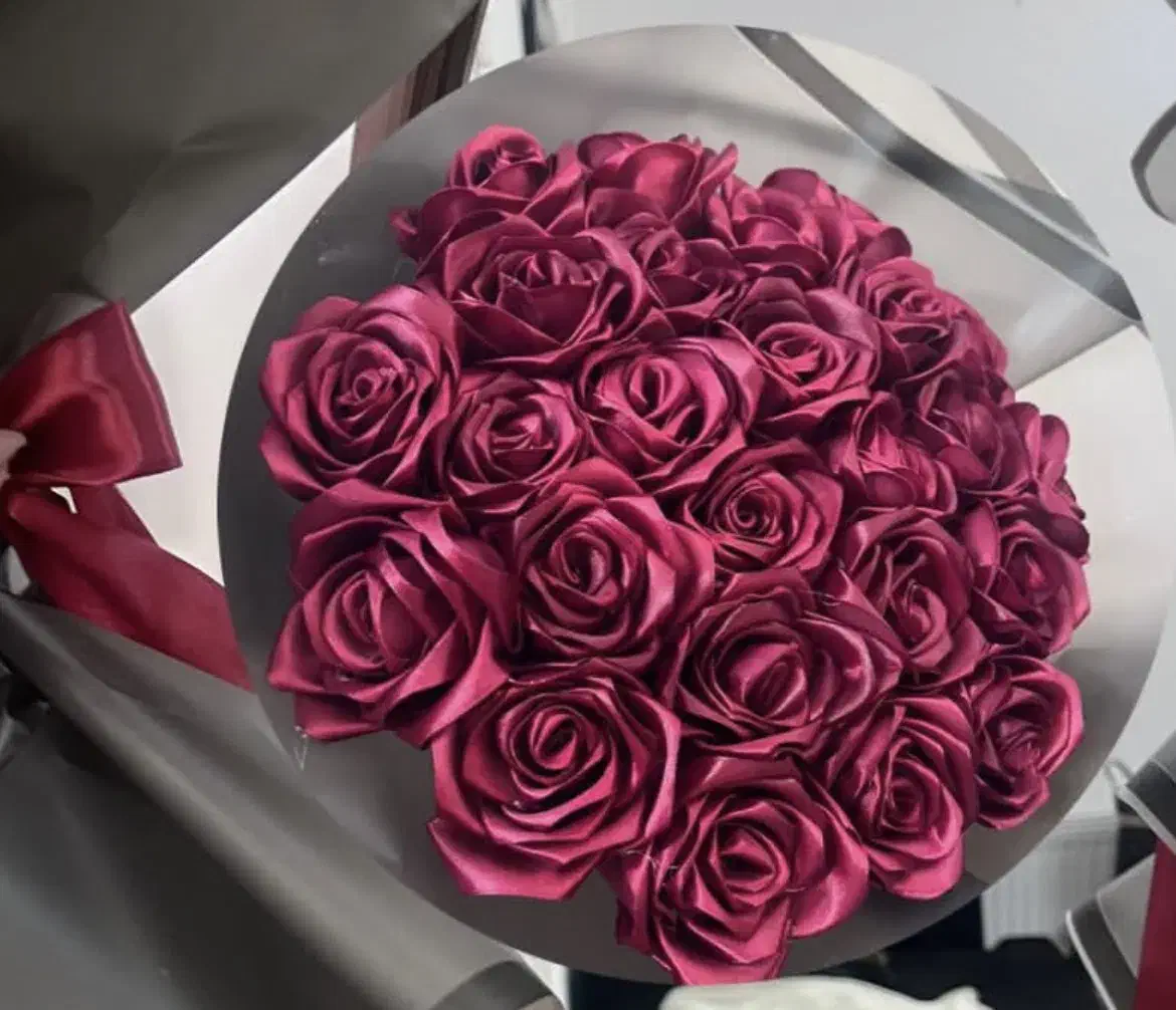 دسته‌گل رز سرخ۲۵شاخه|گل مصنوعی|گلبهار, شهر جدید گلبهار|دیوار