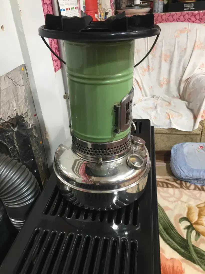 چراغ نفتی عتیقه|لامپ و چراغ|شهرضا, |دیوار