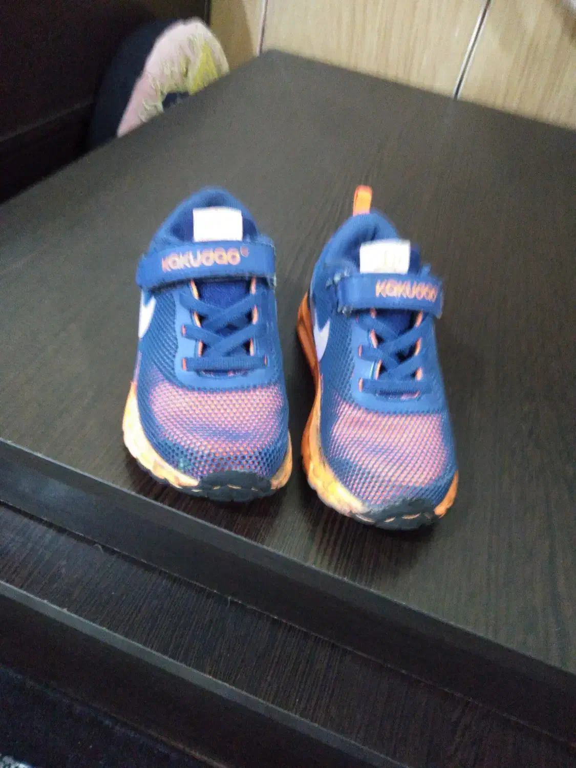 دو جفت کفش|کفش و لباس بچه|شیراز, سلطان آباد|دیوار