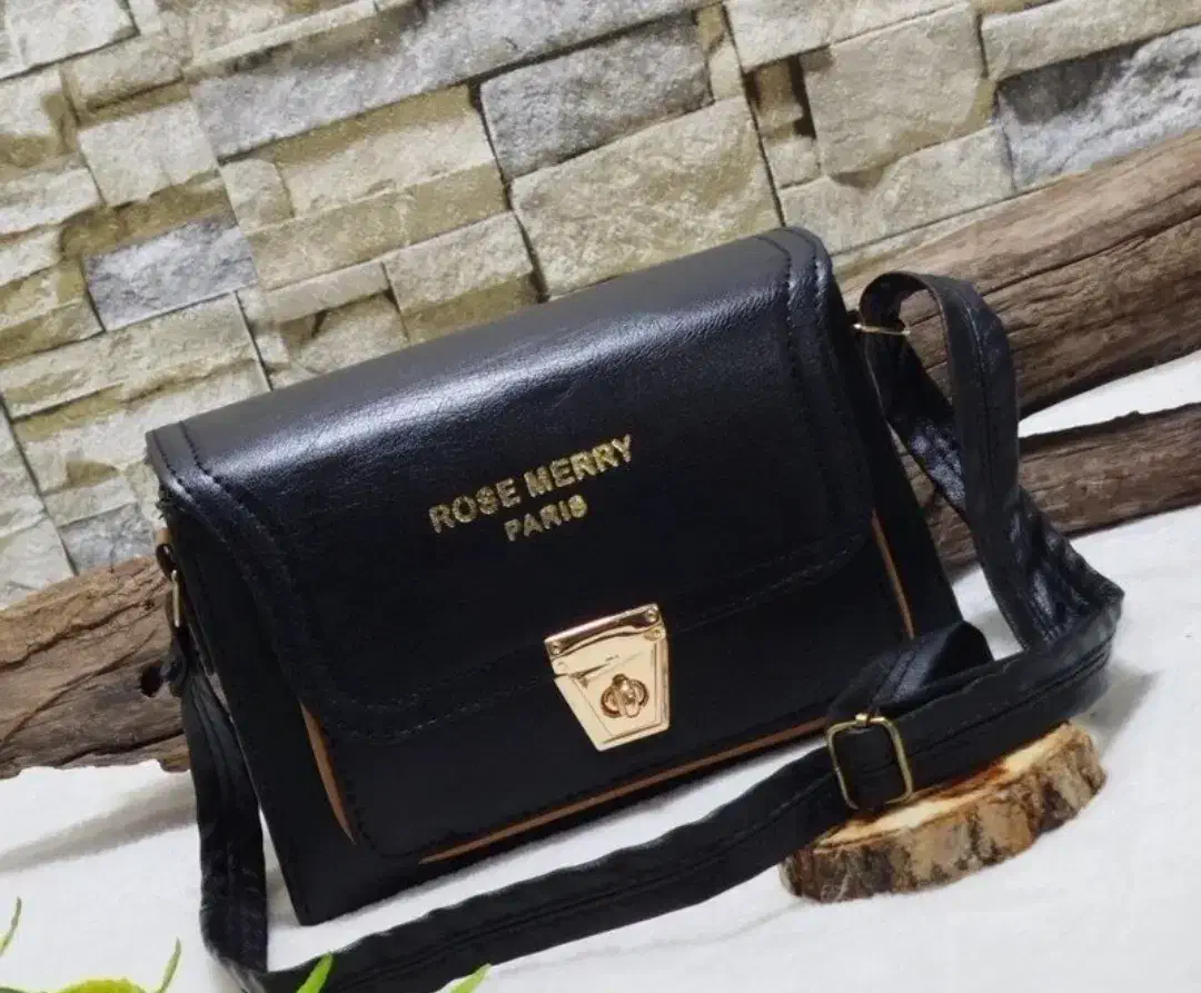 کیف زنانه فقط ۱۹۰|حراج|کرج, حیدرآباد|دیوار