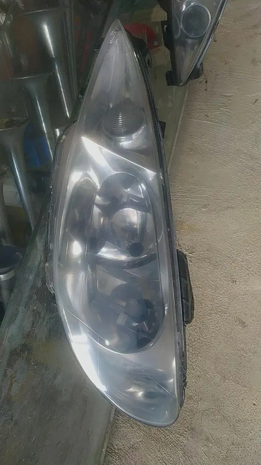 چراغ جلو ۲۰۶استوک|قطعات یدکی و لوازم جانبی|مشهد, شهرک امام هادی (شهرک غرب)|دیوار