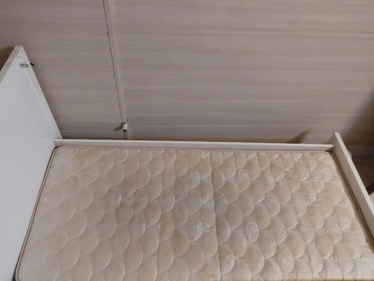 تخت خواب نوجوان|تخت و سرویس خواب|اصفهان, شاهزاده ابراهیم|دیوار