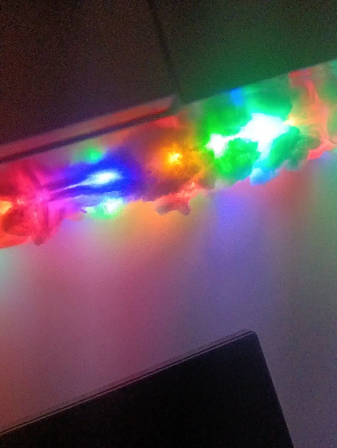 میز تحریر و  با نور RGB|میز تحریر و کامپیوتر|تربت‌حیدریه, شهرک ولیعصر|دیوار