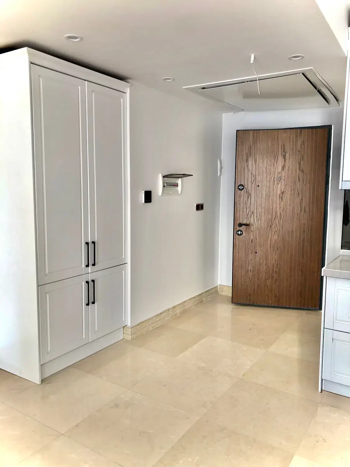 قبا/۱۳۵متر/۳خواب/کلید نخورده