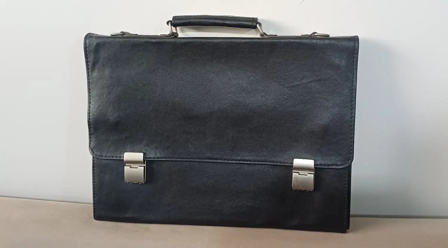 کیف دستی اداری|کیف، کفش، کمربند|اراک, |دیوار