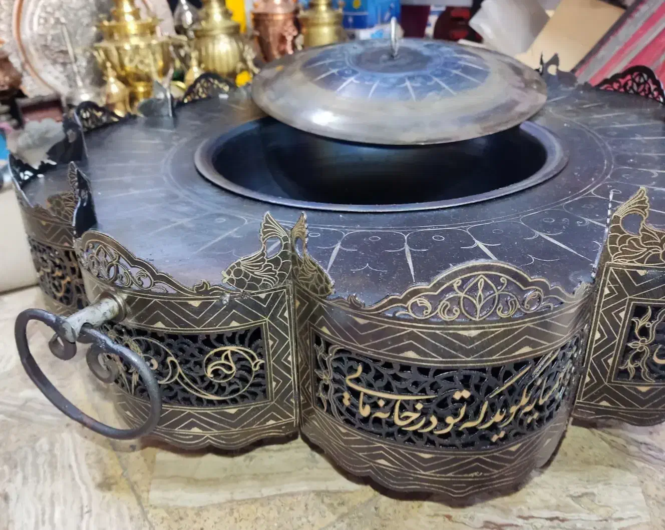 منقل نقره کوب آنتیک شبکه شعر زیبا کلکسیونی تشریفات|صنایع دستی و سایر لوازم تزئینی|اصفهان, لنبان|دیوار