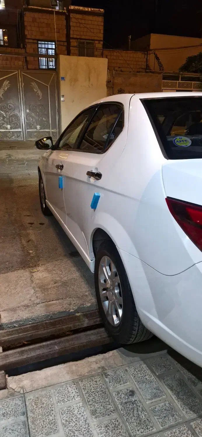 دنا پلاس  ef7مدل 1402|خودرو سواری و وانت|بهارستان, |دیوار