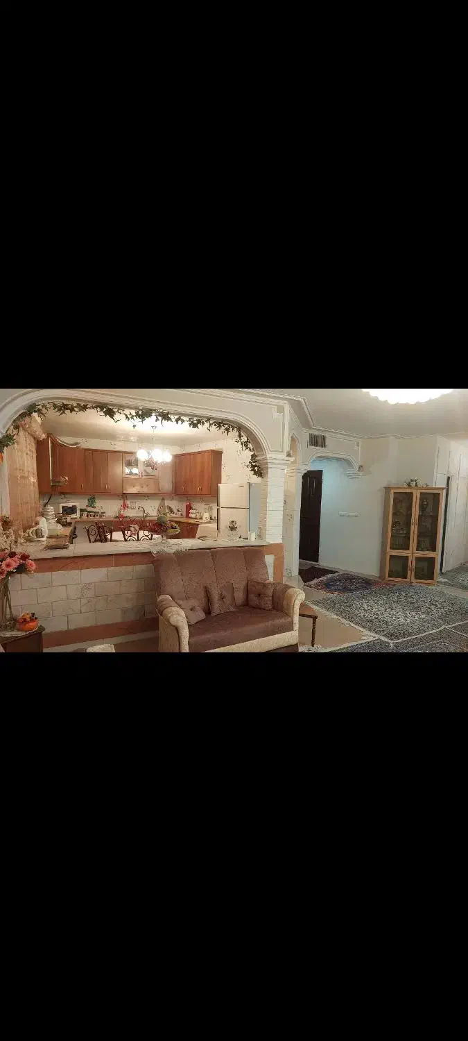 اپارتمان ۳ طبقه تک واحدی طبقه اول|فروش آپارتمان|قزوین, |دیوار