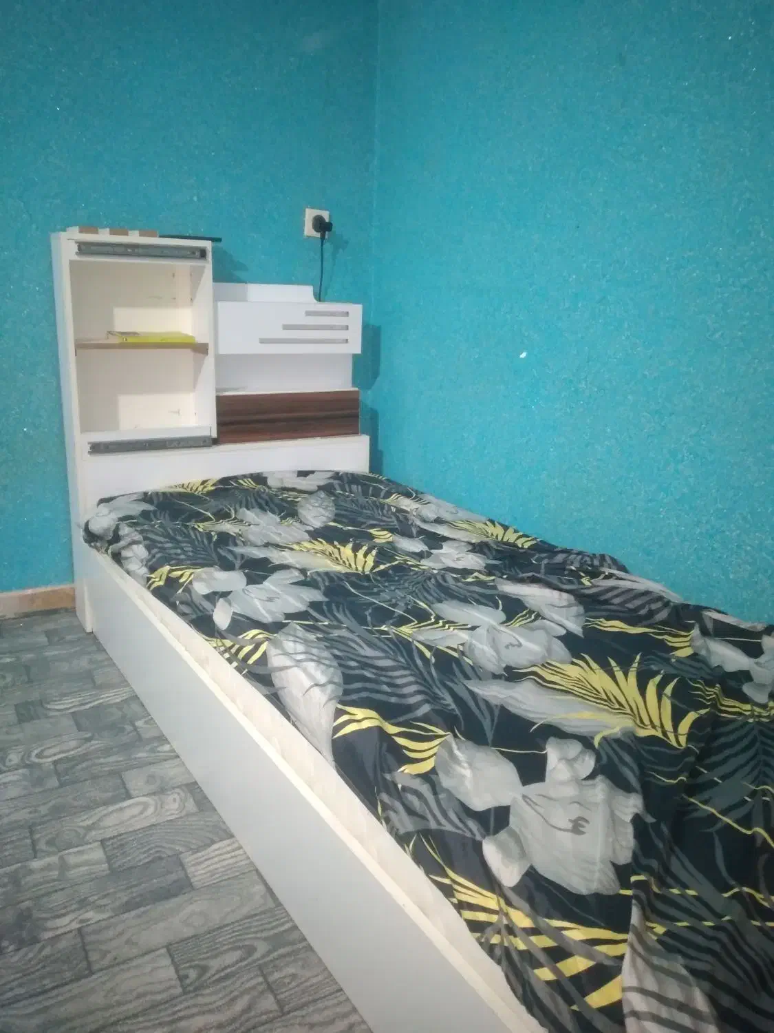 تخت یکنفره طبی|تخت و سرویس خواب|امیرکلا, |دیوار