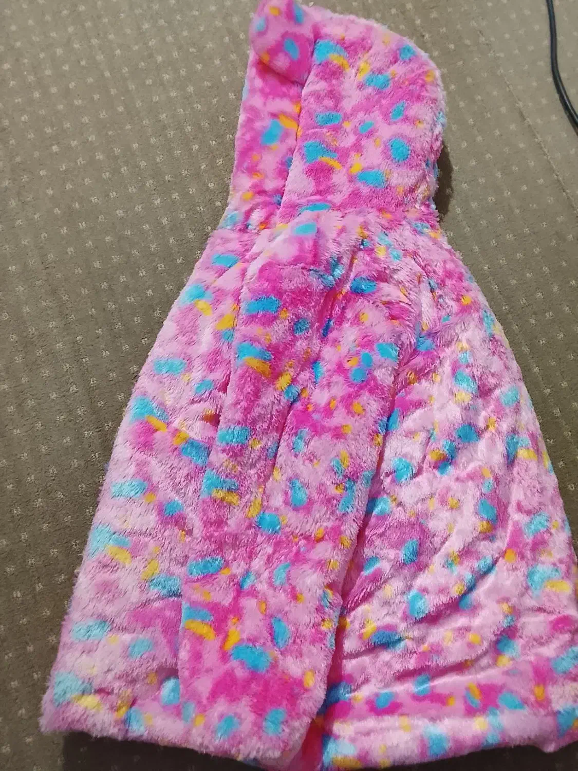 کاپشن|لباس|خرمشهر, |دیوار