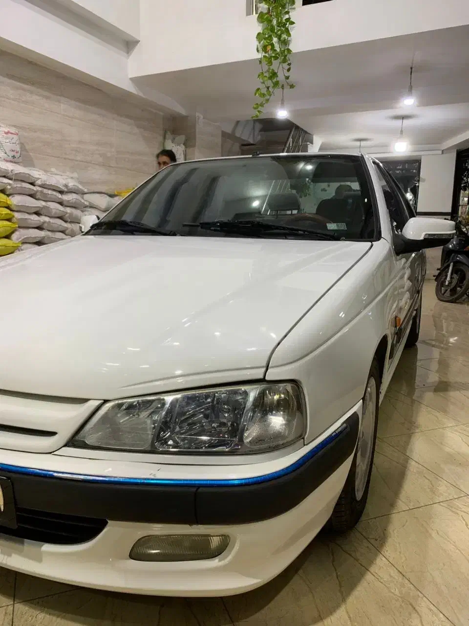 پژو پارس بی رنگ لازرورقی عتیقه و تک برگ سند|خودرو سواری و وانت|آستارا, |دیوار