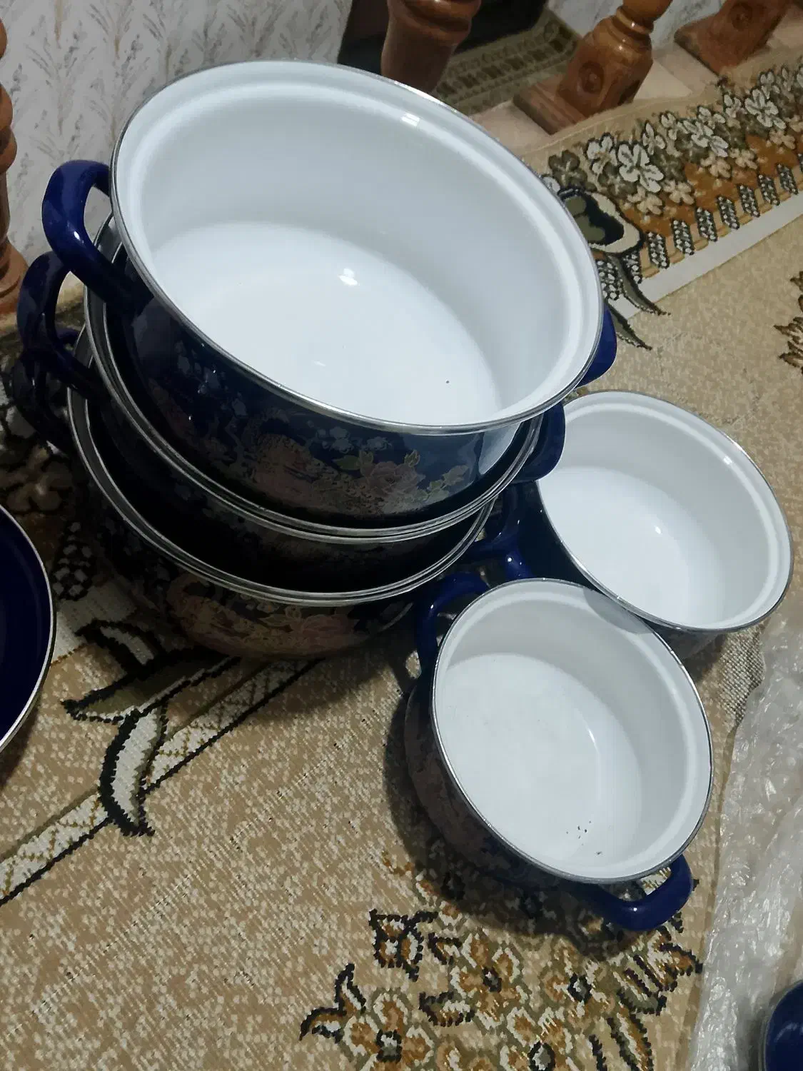 ظروف خانه|ظروف پخت‌وپز|اردبیل, |دیوار